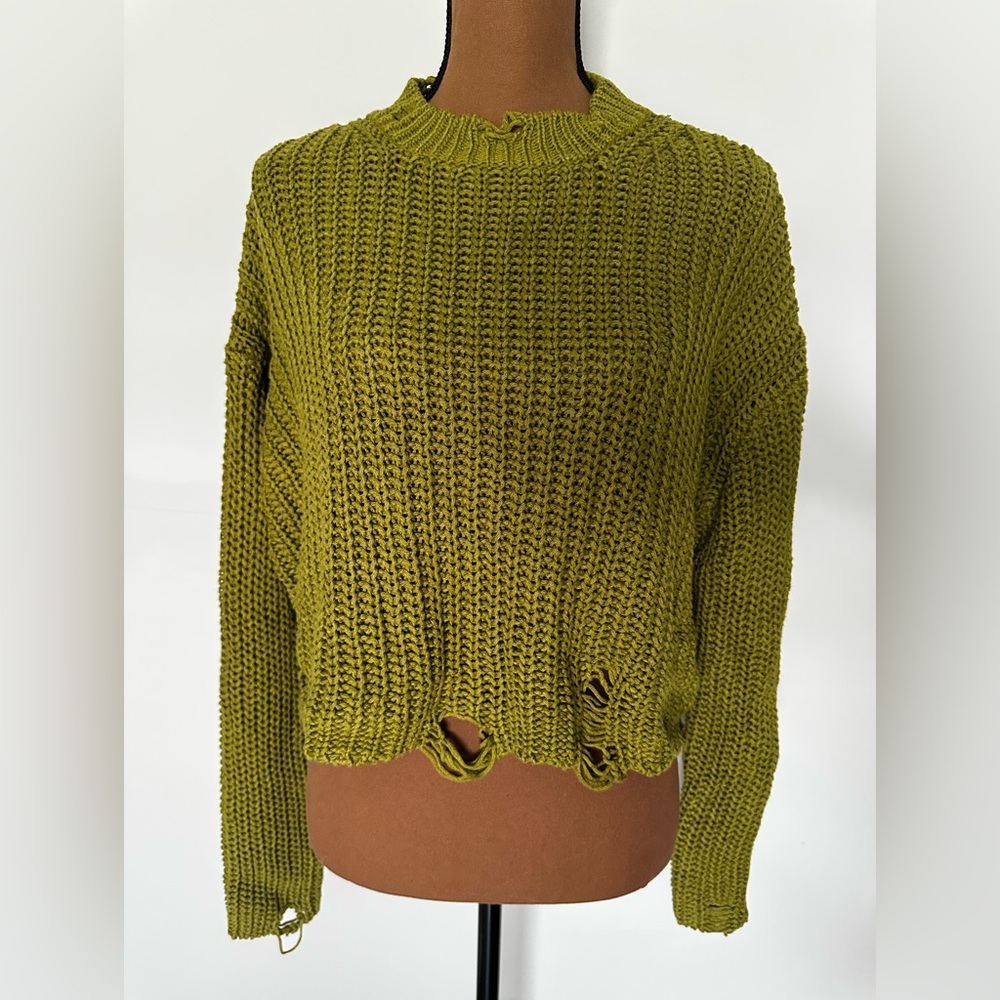 BRAND NEW distressed cotton Zara sweater size Small